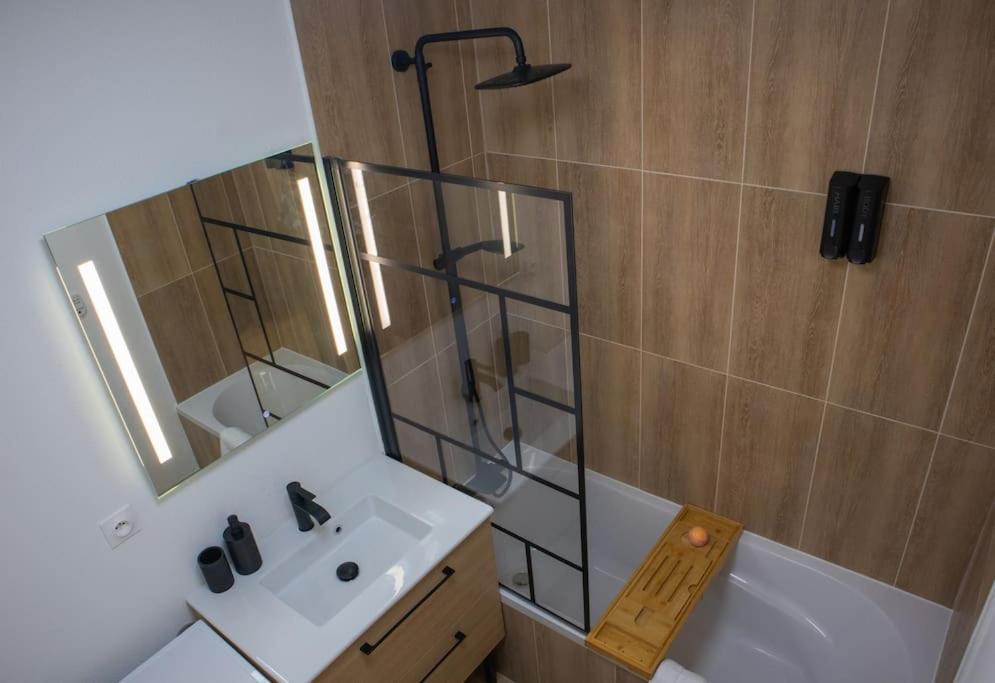 Luxury Apartment «Le Jurassien», Gex-Geneve Cessy Dış mekan fotoğraf